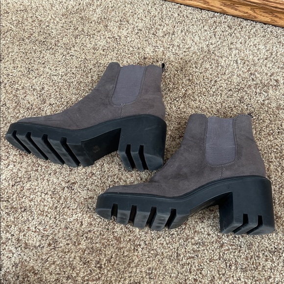 Gray Suede Chunky Heel Ankle Boots - Picture 2 of 3